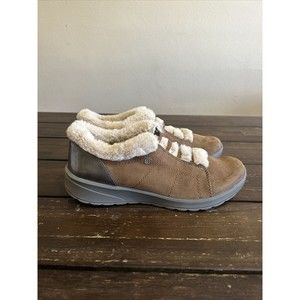 Bzees Golden Womens Shoe size 11 Slip on Faux Fur Comfort Booties  Shooties